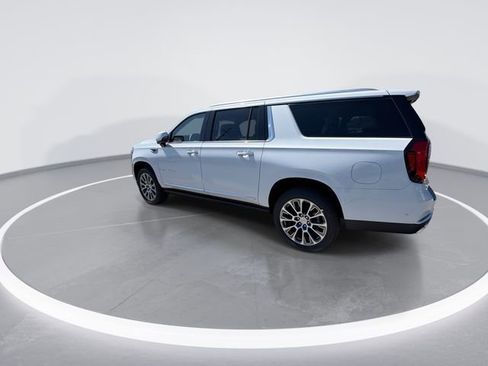 New 2026 GMC Yukon XL Denali w/ Denali Reserve Package image 6