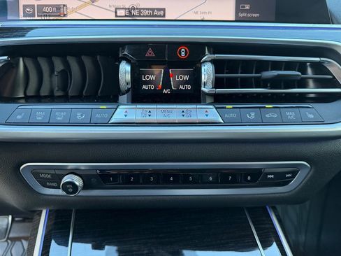 Used 2019 BMW X7 xDrive50i w/ M Sport Package image 28