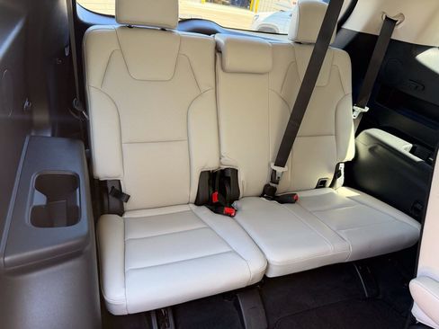 Used 2023 Kia Telluride S AWD/4WD image 19