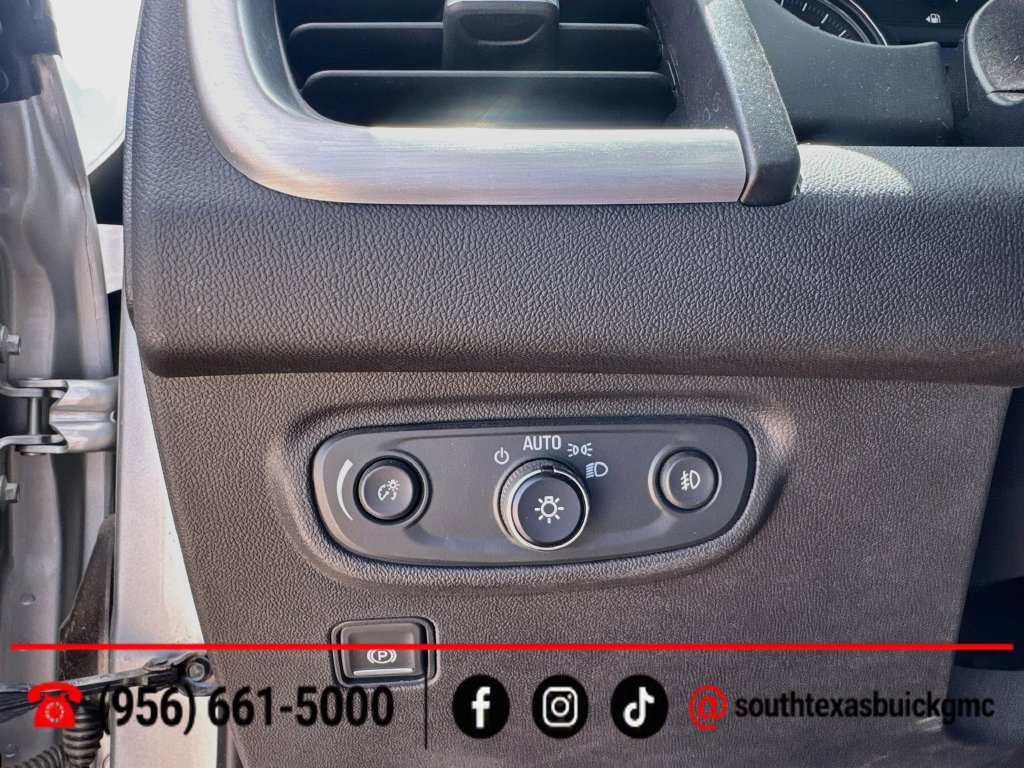 Used 2022 GMC Terrain SLT w/ LPO, 'HIT The Road' Package FWD image 20