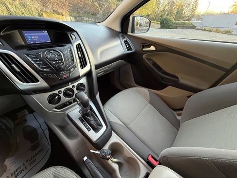 Used 2014 Ford Focus SE image 14
