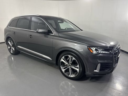 Used 2023 Audi Q7 3.0T Prestige w/ Prestige Package AWD/4WD image 28