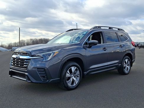 Certified 2025 Subaru Ascent Premium w/ Popular Package #1 image 3