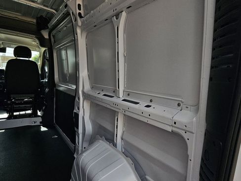 Used 2026 RAM ProMaster 2500 w/ Convenience Group FWD image 30