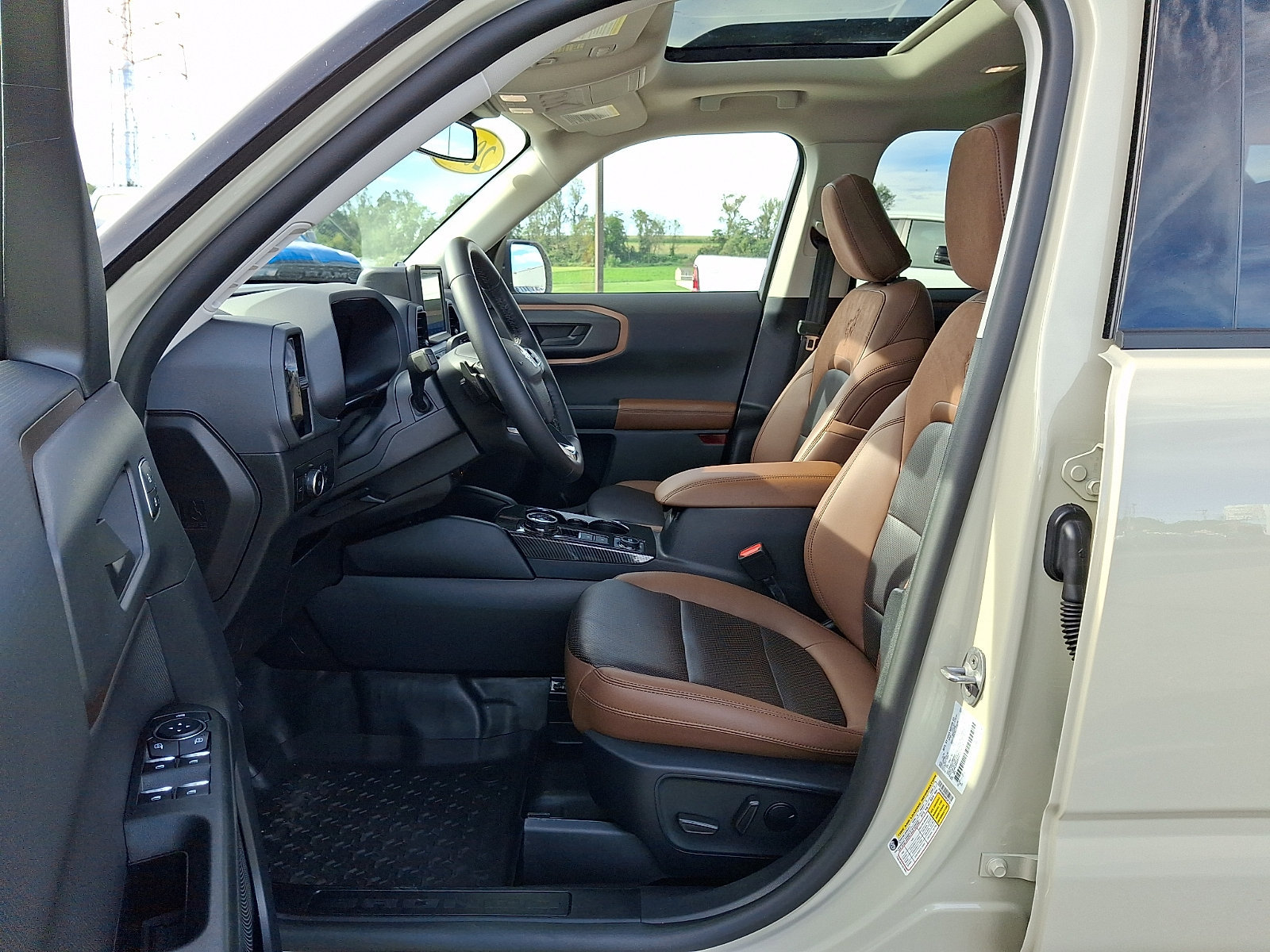 Used 2024 Ford Bronco Sport Badlands w/ Premium Package AWD/4WD image 15