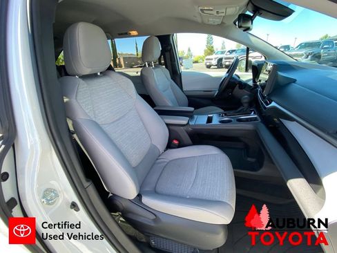Certified 2026 Toyota Sienna LE FWD image 23