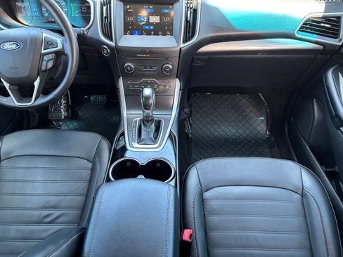 Used 2018 Ford Edge SEL w/ Equipment Group 201A FWD image 13
