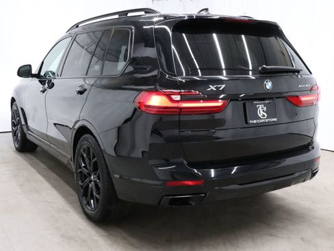 Used 2022 BMW X7 xDrive40i w/ Premium Package image 4