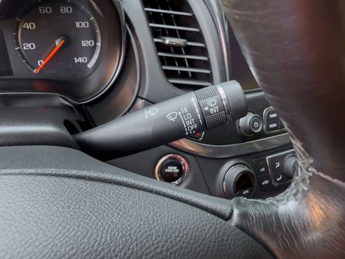 Used 2019 Chevrolet Impala LT FWD image 59