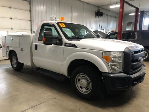 Used 2013 Ford F250 XL w/ PWR Equipment Group image 4
