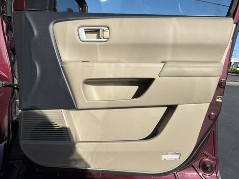 Used 2015 Honda Pilot Touring image 42