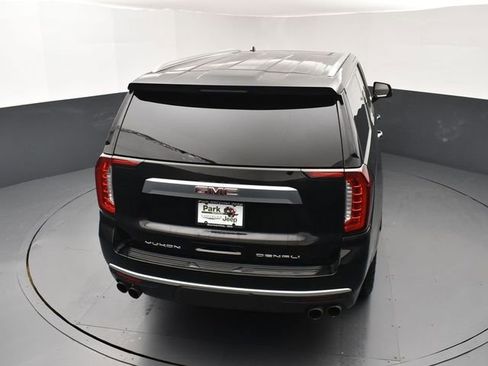 Used 2021 GMC Yukon XL Denali AWD/4WD image 16
