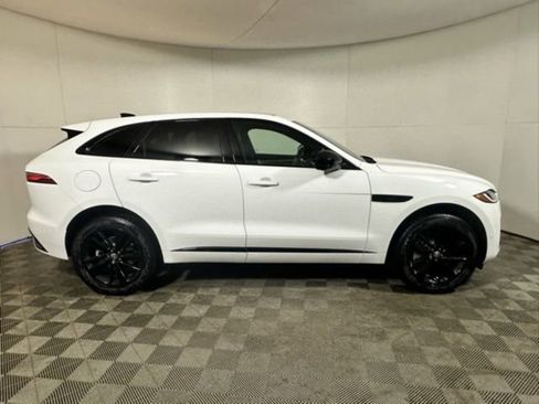 New 2026 Jaguar F-PACE R-Dynamic S image 4