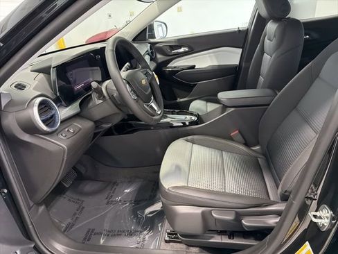 New 2026 Chevrolet Trax LT image 10