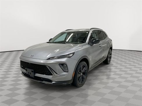 Certified 2025 Buick Envision Sport Touring image 5