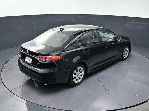 Used 2024 Toyota Corolla LE image 17