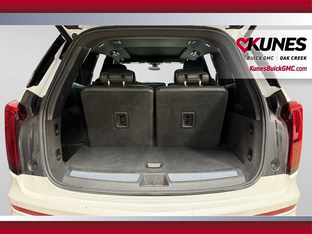 Used 2021 Cadillac XT6 Premium Luxury AWD/4WD image 40