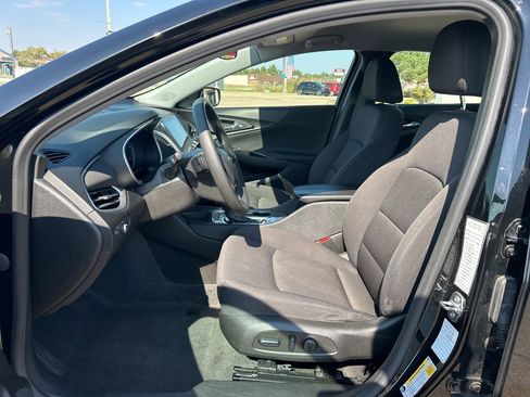 Used 2024 Chevrolet Malibu LT image 10