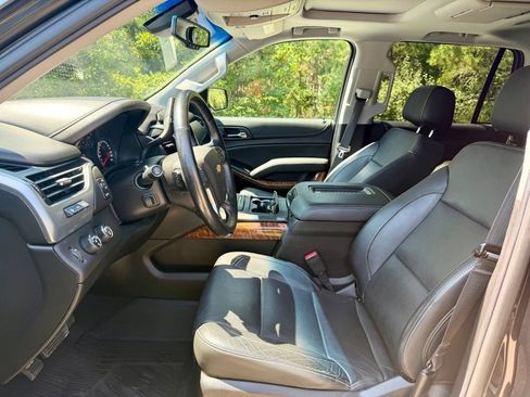 Used 2019 Chevrolet Tahoe Premier AWD/4WD image 9