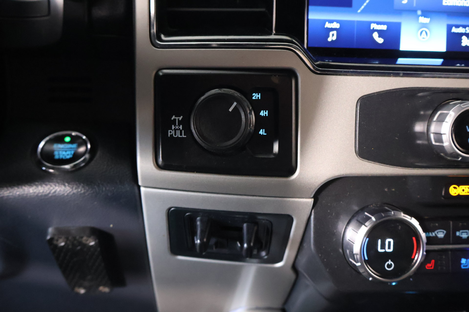 Used 2022 Ford F250 Lariat w/ Lariat Ultimate Package AWD/4WD image 9