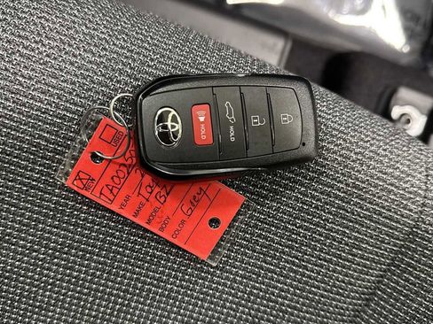 New 2026 Toyota bZ XLE Plus image 31