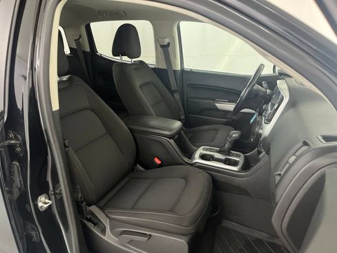 Used 2022 Chevrolet Colorado LT AWD/4WD image 21