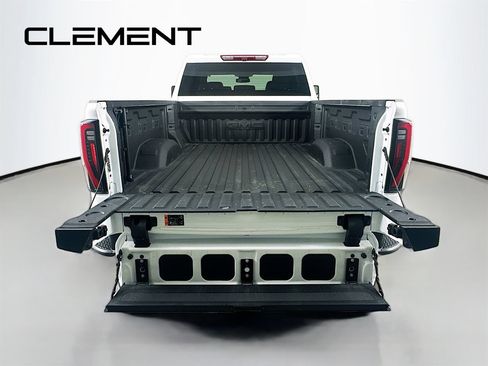 Used 2025 GMC Sierra 2500 AT4 AWD/4WD image 11
