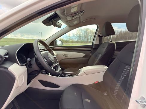 Used 2024 Hyundai Tucson SEL image 2