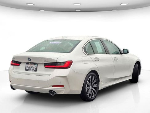 Used 2026 BMW 330i Sedan w/ Premium Package RWD image 6