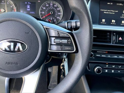 Used 2020 Kia Optima LX image 23