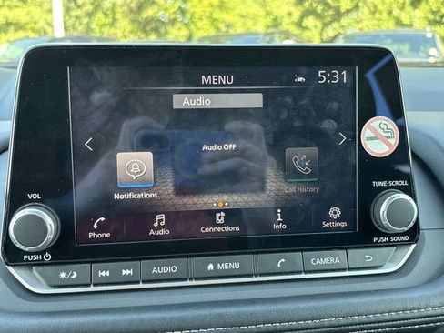 Used 2026 Nissan Rogue SV FWD image 4