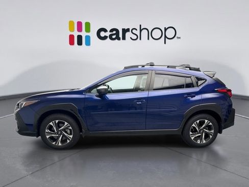 Used 2024 Subaru Crosstrek 2.0i Premium AWD/4WD image 2