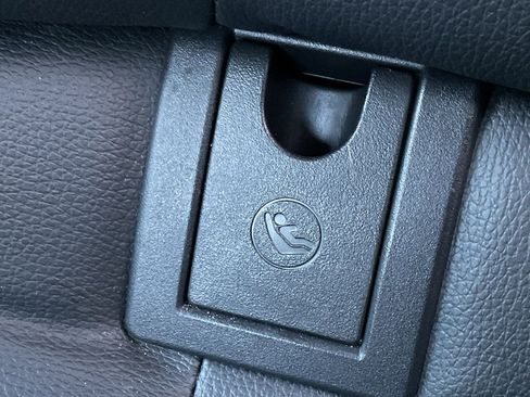 Used 2025 Toyota Camry SE image 16