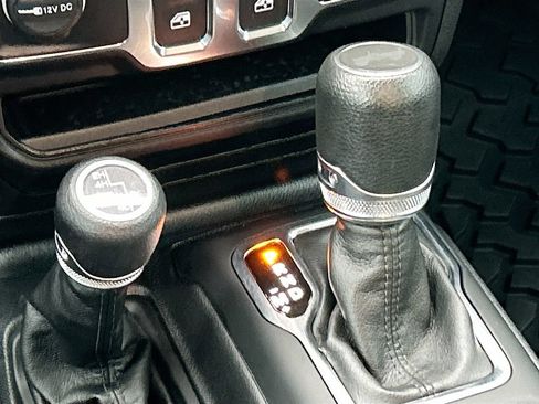 Used 2023 Jeep Wrangler Sport AWD/4WD image 26