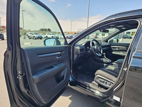 Used 2026 Honda CR-V TrailSport image 18