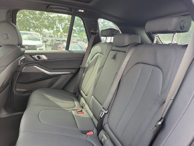 Used 2021 BMW X5 xDrive40i w/ Convenience Package AWD/4WD image 22