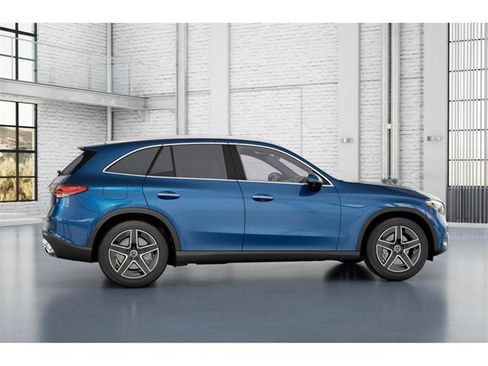 New 2026 Mercedes-Benz GLC 300 4MATIC image 17