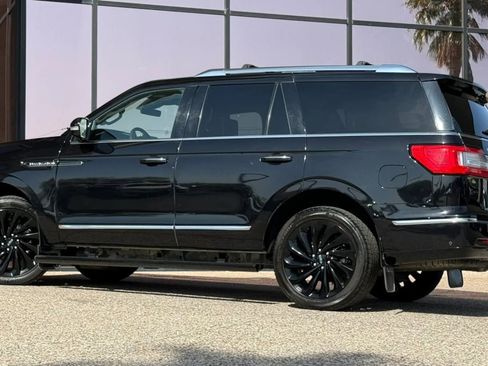 Used 2021 Lincoln Navigator Reserve AWD/4WD image 6