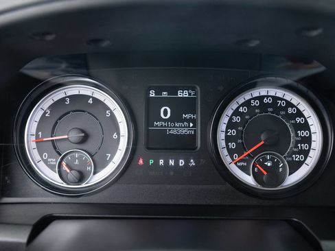 Used 2017 RAM 1500 Express w/ Express Value Package image 37