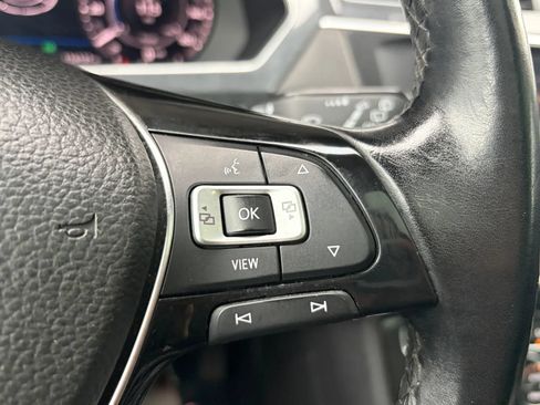 Used 2019 Volkswagen Tiguan SEL Premium w/ 3rd Row Seat Package AWD/4WD image 33