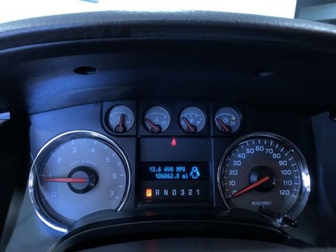 Used 2010 Ford F150 XLT AWD/4WD image 22