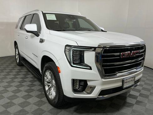 Used 2023 GMC Yukon SLT RWD image 4