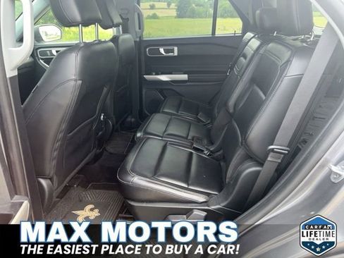 Used 2021 Ford Explorer XLT w/ Equipment Group 202A AWD/4WD image 11