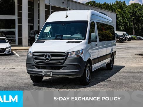 Used 2025 Mercedes-Benz Sprinter 2500 image 3