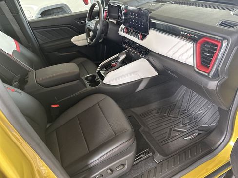 Used 2024 GMC Canyon AT4X image 37