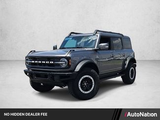 Used 2023 Ford Bronco Outer Banks w/ Sasquatch Package AWD/4WD video 1