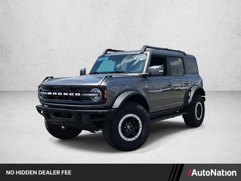 Used 2023 Ford Bronco Outer Banks w/ Sasquatch Package AWD/4WD image 1