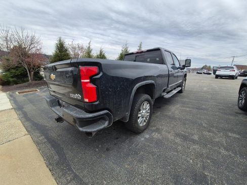 Used 2024 Chevrolet Silverado 3500 High Country w/ High Country Premium Package image 7