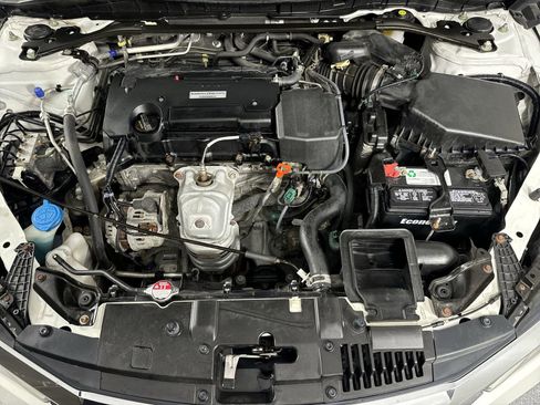 Used 2017 Honda Accord Sport image 26