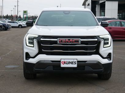 Used 2025 GMC Terrain Elevation